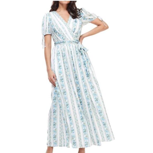 Dresses & Skirts - Girl Meets Glam Floral Dress
